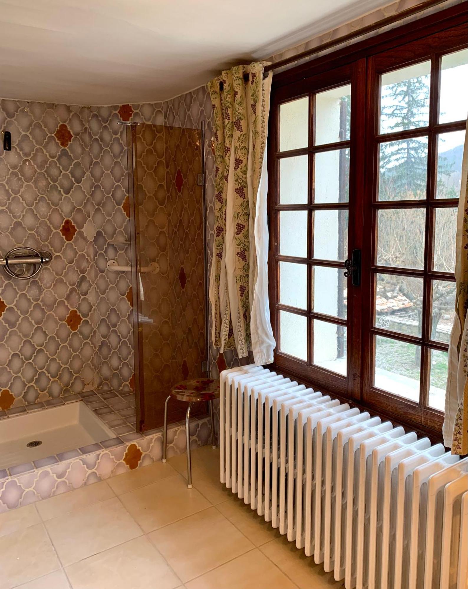 Les Favouilles - Gite & Chambres D Hotes Dauphin Esterno foto