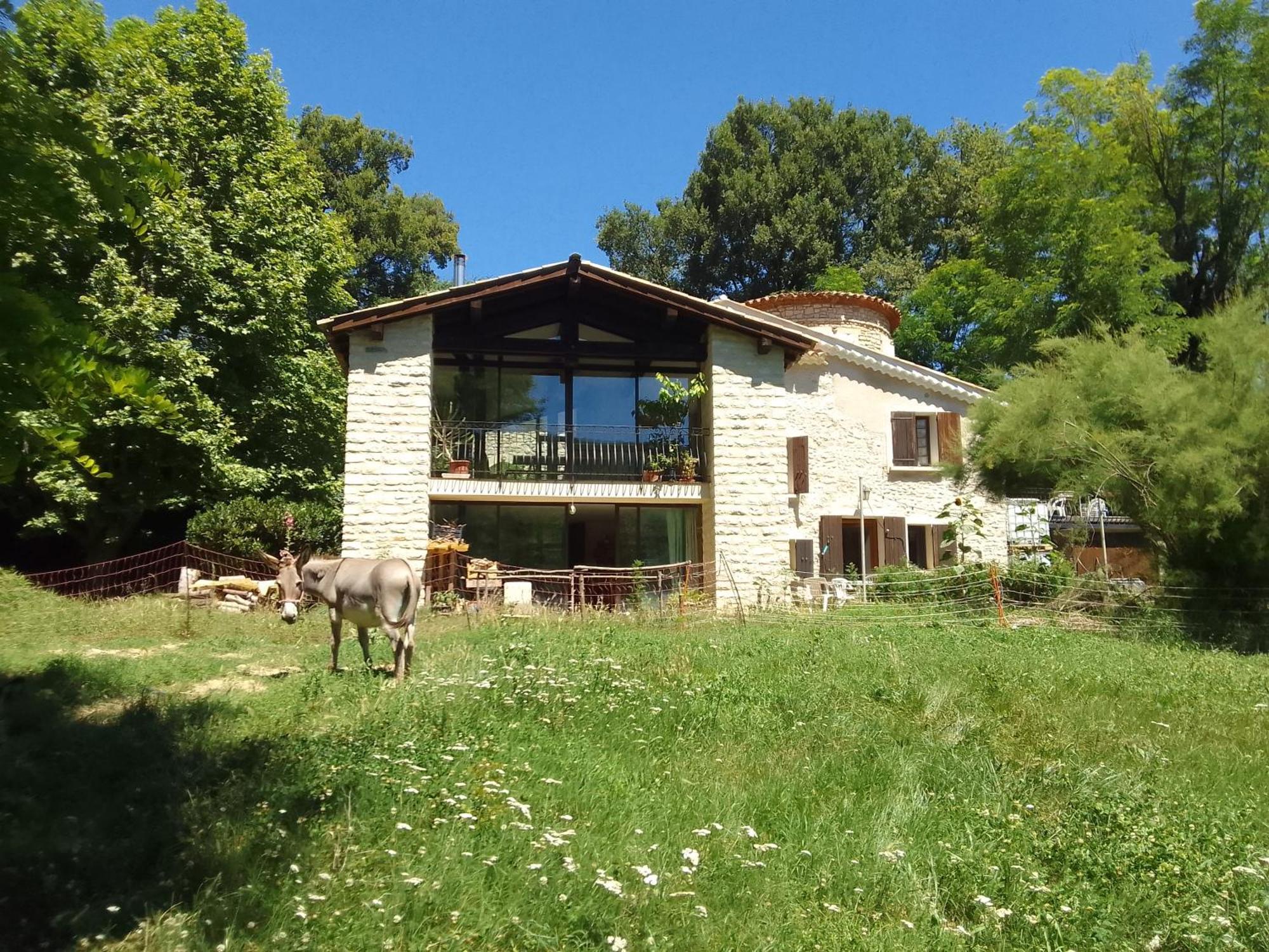 Les Favouilles - Gite & Chambres D Hotes Dauphin Esterno foto